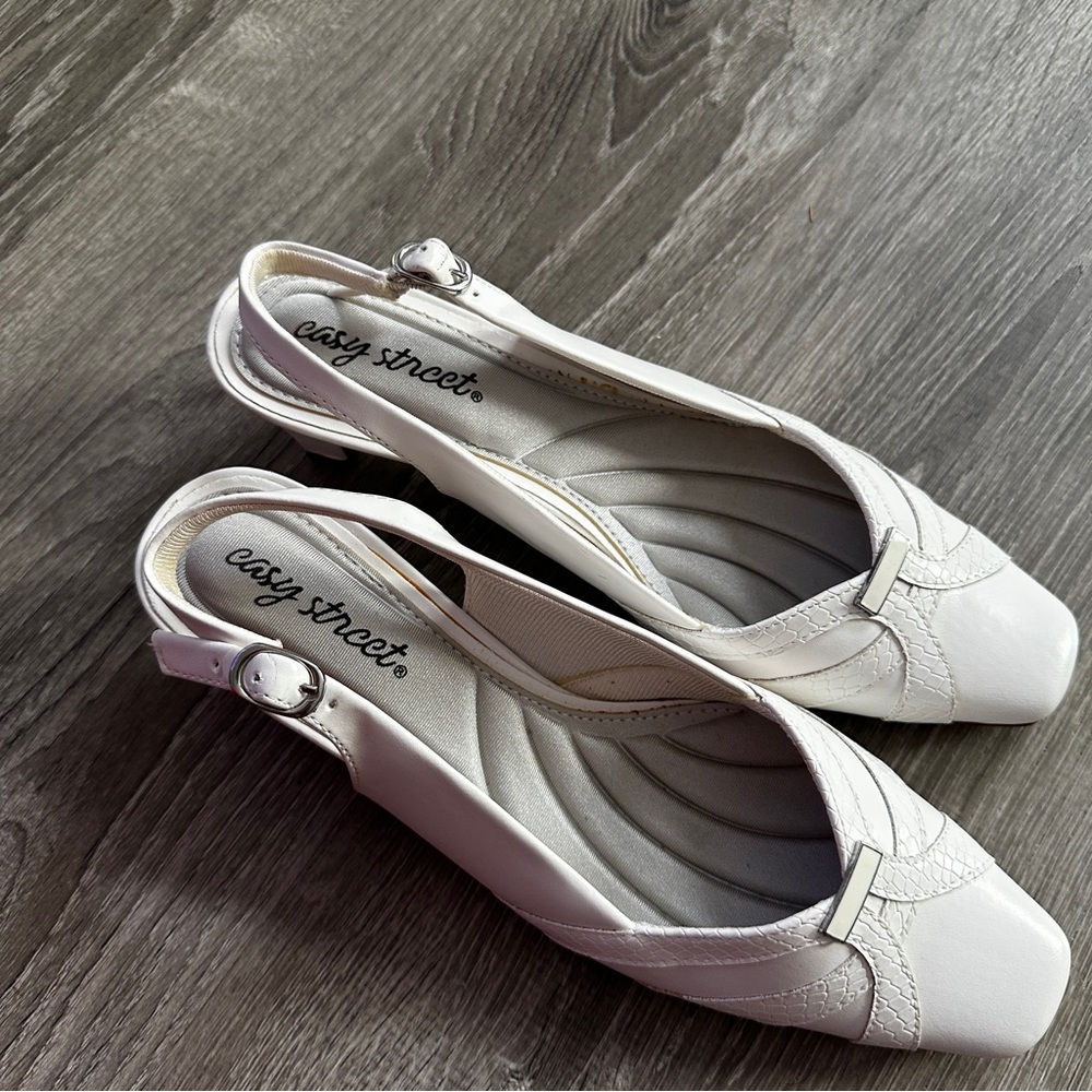 Easy Street White Sling Back Heels